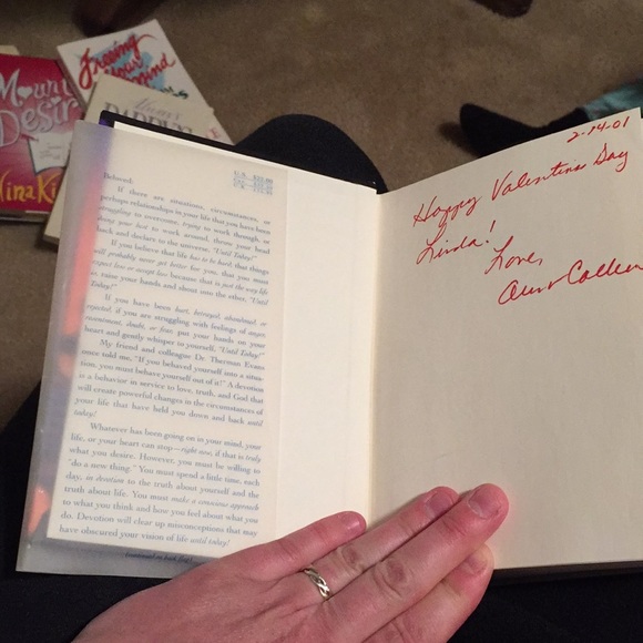 Daily devotional book - Picture 4 of 7